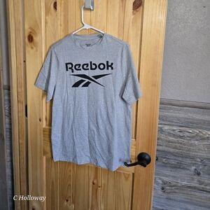 NWT Reebok Men's T-Shirt Short Sleeve Big Logo Crewneck Cotton Gray Small